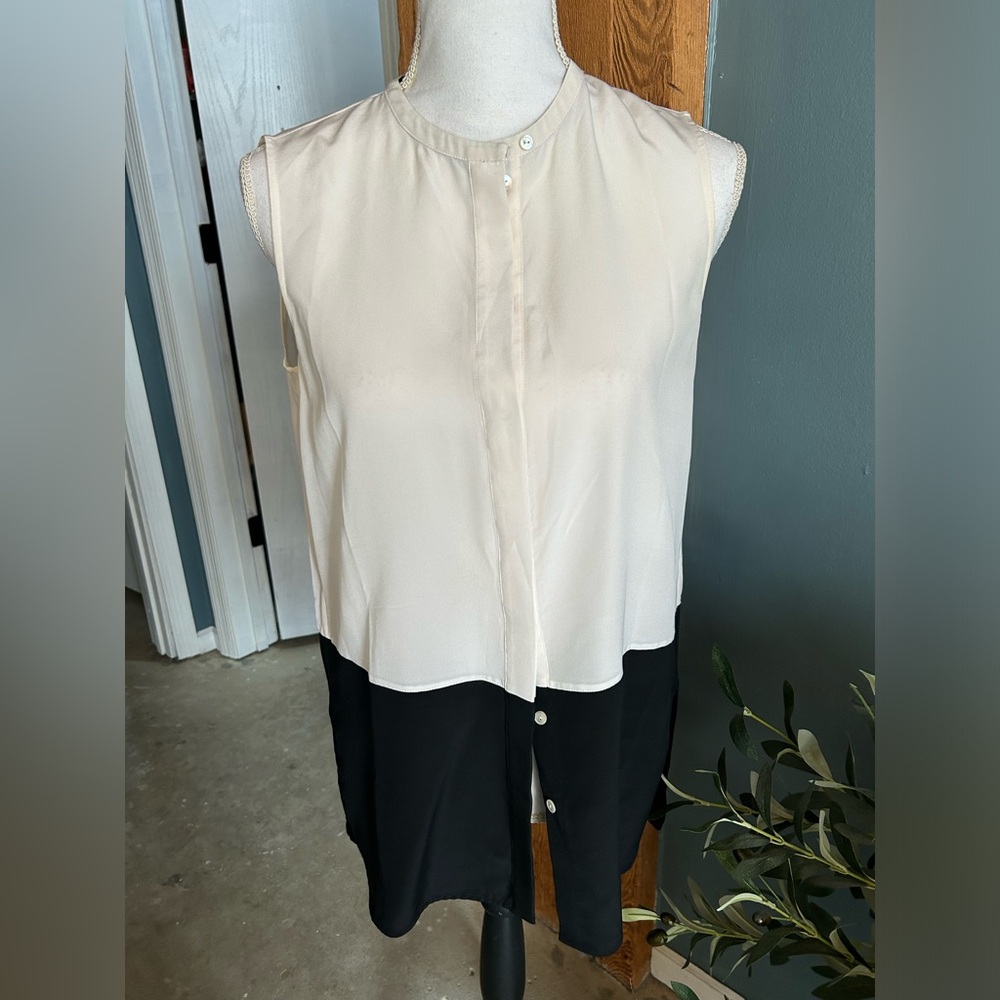 VINCe Blouse S Color Block Sleeveless Button  like New
